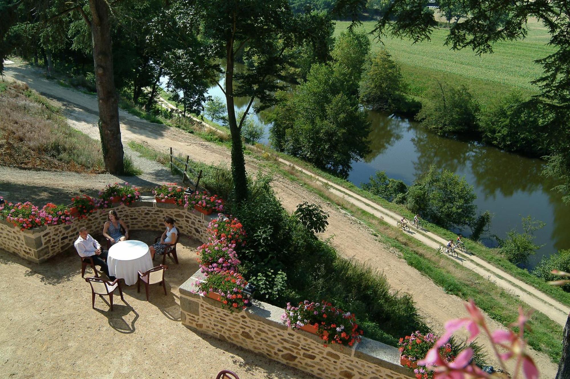 Logis La Marjolaine Hotel Moulay Buitenkant foto