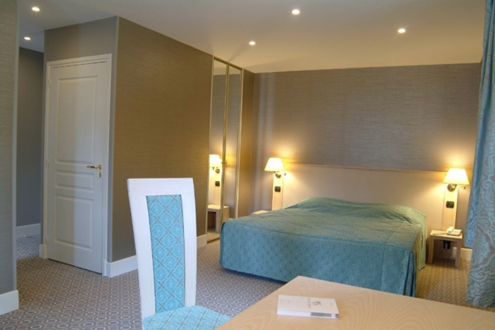 Logis La Marjolaine Hotel Moulay Buitenkant foto